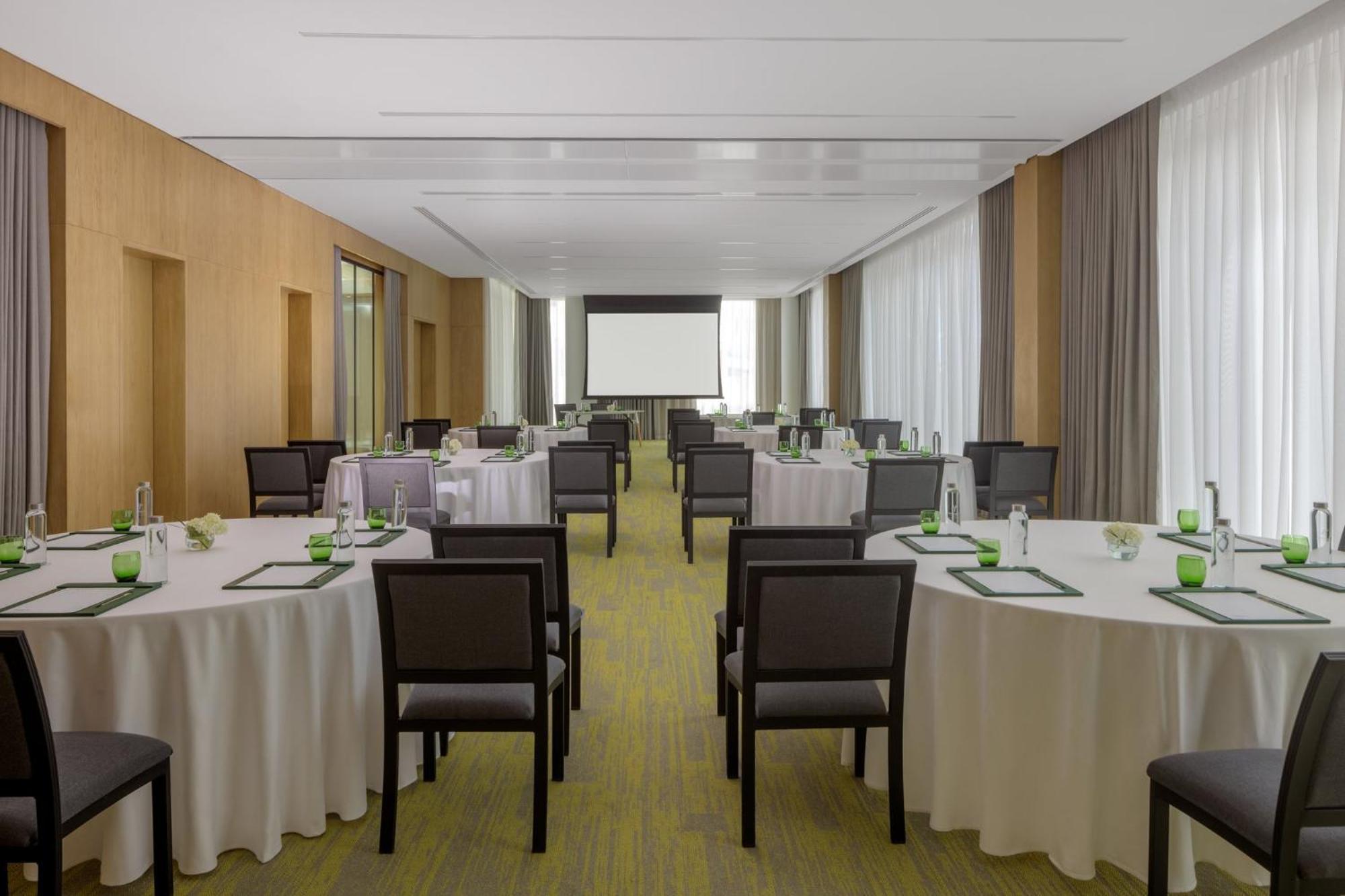 Holiday Inn Dubai Business Bay By Ihg Ngoại thất bức ảnh