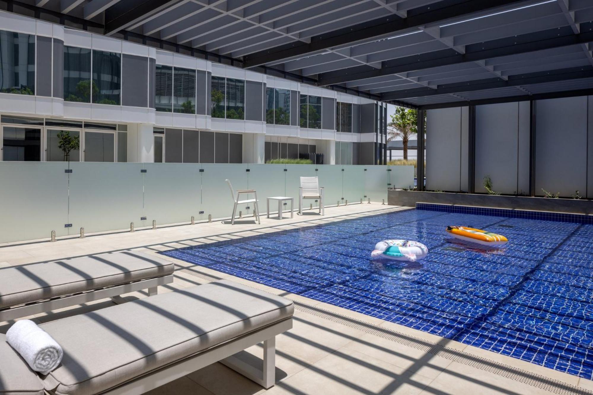 Holiday Inn Dubai Business Bay By Ihg Ngoại thất bức ảnh